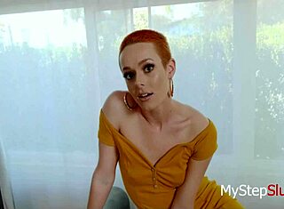 træner teenager 18+ Sidra Sage som pornostjerne?