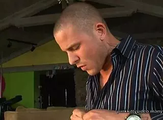 Lisa Ann sucks big juicy cock with big tits.