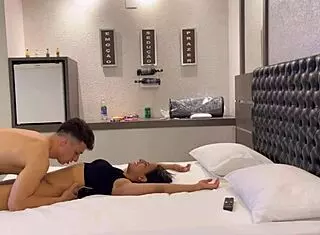 Meu marido me liberou para o motel com amigo da academia, cuckold hotwife 😏