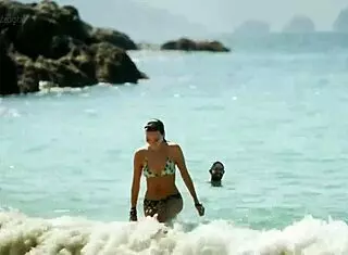 Regina Blandon exposes her nipple in village boyfriend style 2019