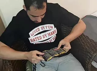 Fucked Waitress While Wife In Bath