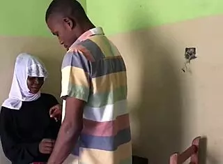 Why Did My Petite Girlfriend Come Visiting?