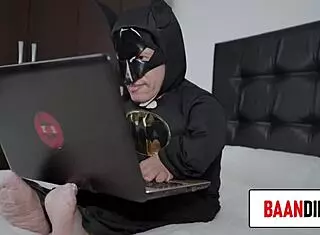 El Tecnico Enano Me Folla Porque Mi Marido Ya No Puede - Peruvian Babe Bent Over in Public