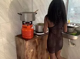 i made her pussy squirt in the kitchen while riding my big cock