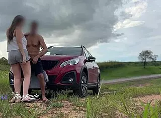 Outdoor Couple Has Sex with Cars Passing By