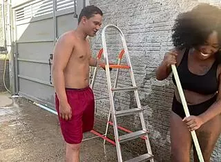 Borrowed a ladder, but Latina neighbor gave me raw pussy instead!