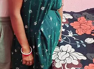 Indian virgin girl fingered hard by boyfriend, wow!