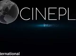 Sexy ung 18+ Elina Sansd tager intens hård interracial anal i grebende møde