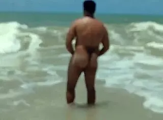 Como filmou alpha male creampie on beach with latina milf! 🌴