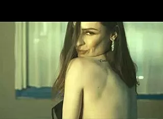 Emme White's Private Camera Lingerie Show!