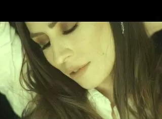 Emme White's Private Camera Lingerie Show!